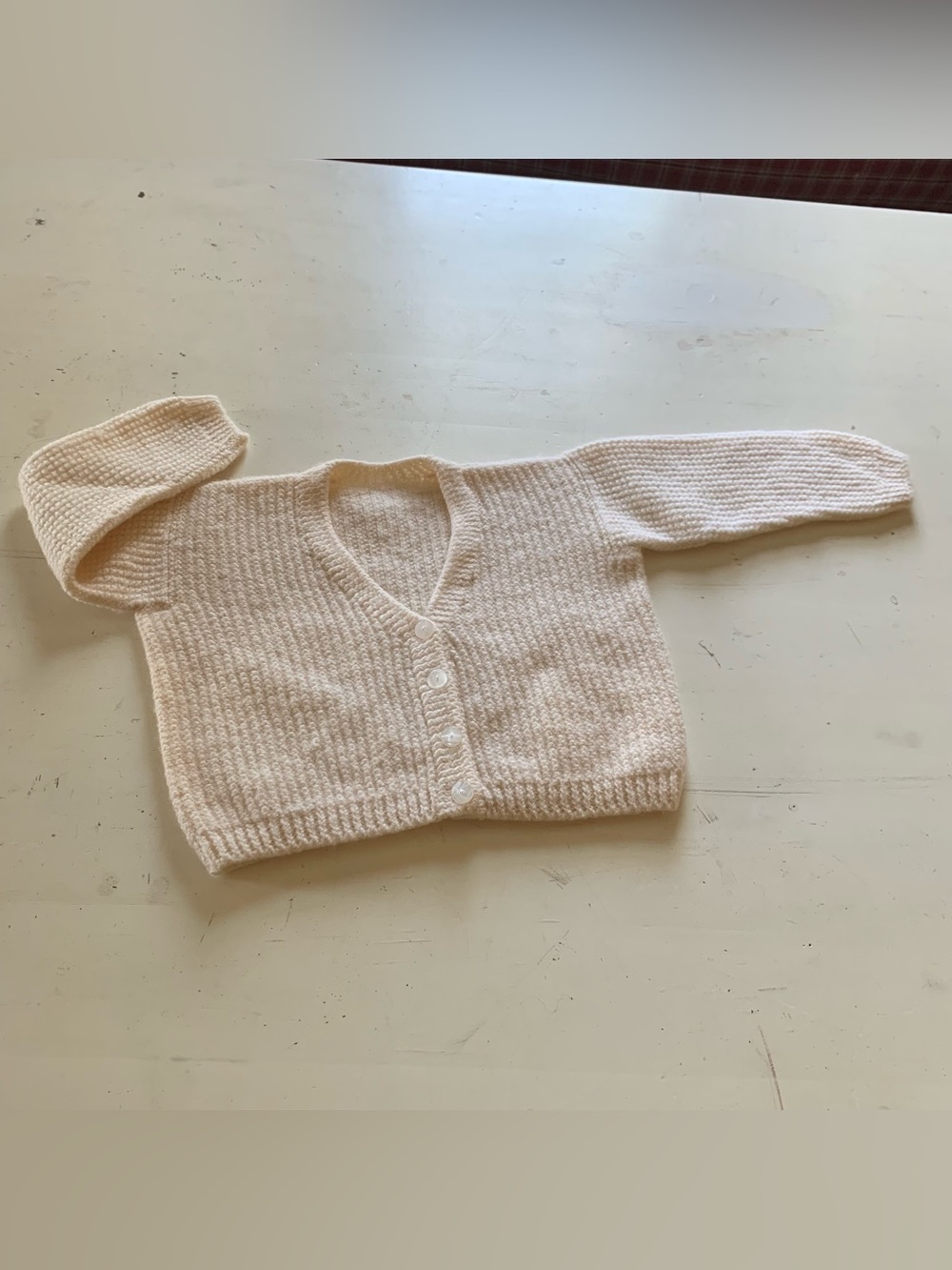 Vintage handmade handknit cream off-white cardigan sweater